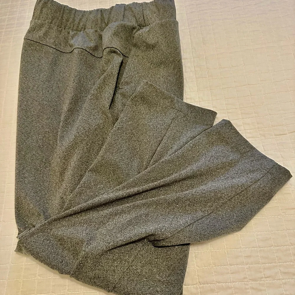 T by Talbots Grey Jogger/Casual Pants - Picture 3 of 13